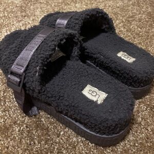 UGG Slipper
